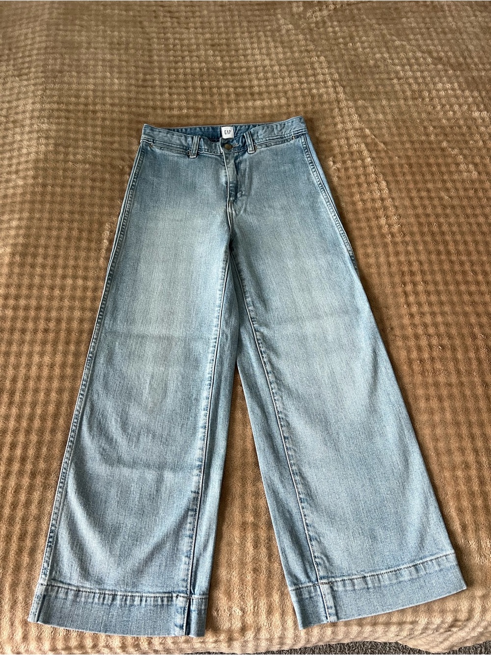 GAP Women's Wide-Leg Light Blue Denim Jeans